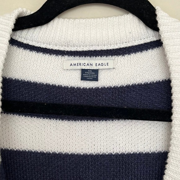 American Eagle Women's Navy Blue White Stripe Cropped Cardigan Sweater XXL - Picture 5 of 7